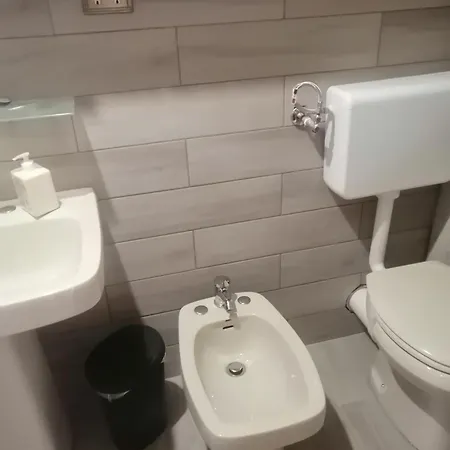 לינה וארוחת בוקר Babbaro - Con Bagno Privato 3*